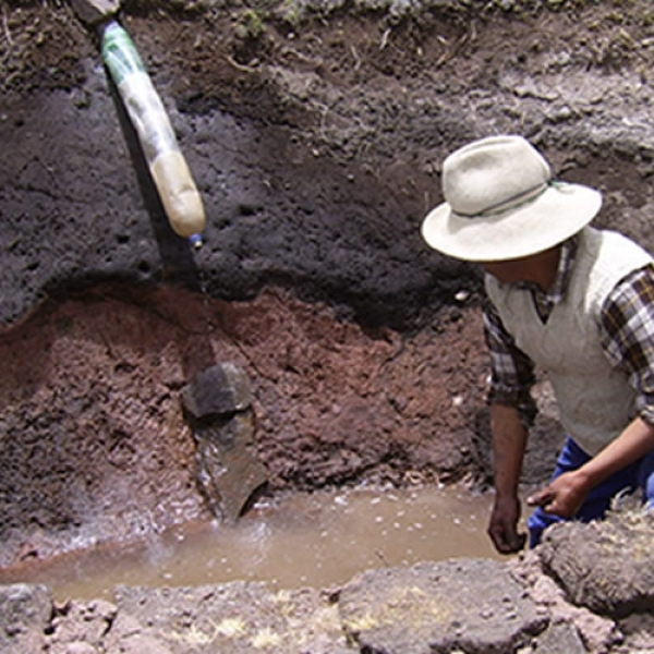 Comunidades campesinas dependen del uso del agua como medio de vida.